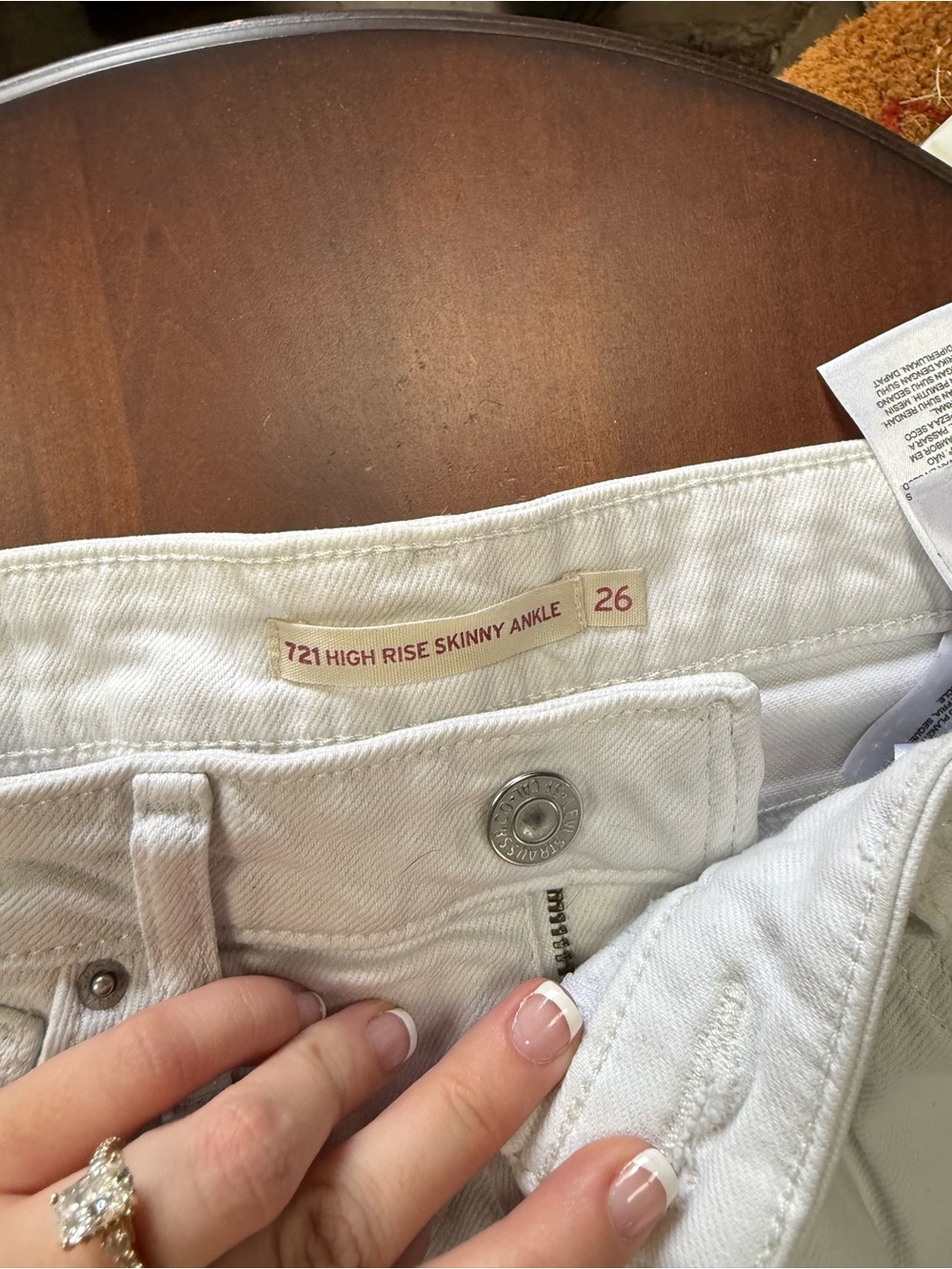 White High-Rise Skinny Ankle Jeans - Size 26
